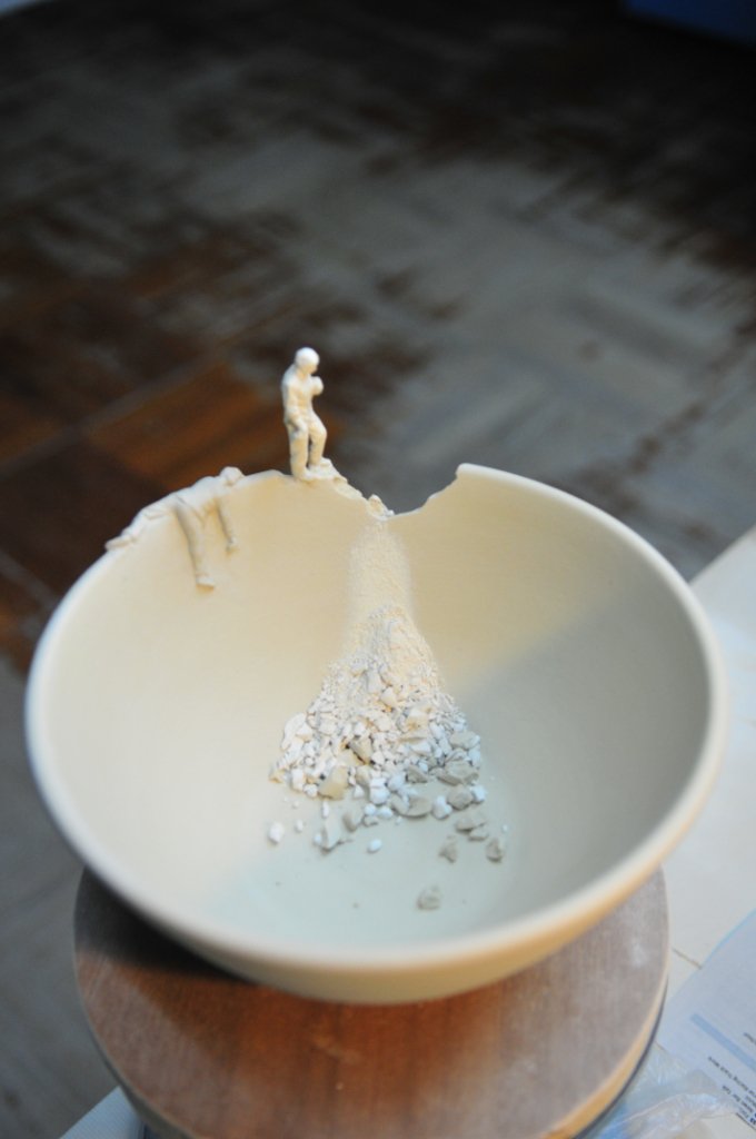 A Broken Bowl - Johnson Tsang